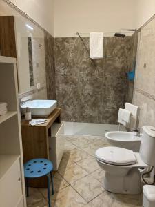 M&M House-Terra di Mari, Terra di Santi