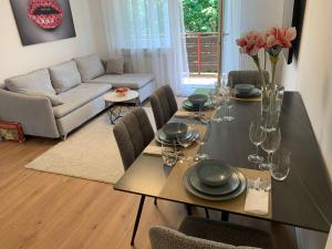 KJ Ferienwohnung bis 5P-Zentral-Balkon-WIFI-Parken