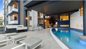 Luxury Coastal Living - Beach Life