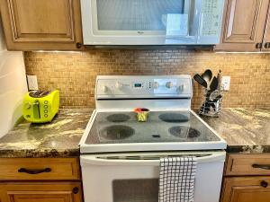 Ocean Front 2 bedroom 2 bath second floor condo at Fairwinds Cove