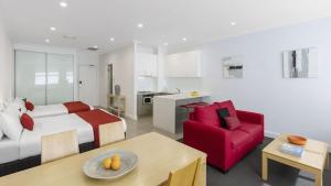 Queen Studio room in Nesuto Woolloomooloo