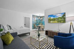 Beachfront Bliss 1BR Miami Beach