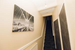 2 Beds Suburb Nestled Nook