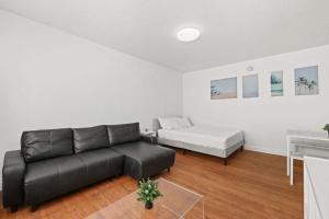 Sunny Studio North Shore 4 Guests