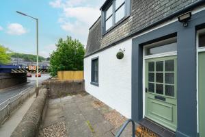 The Palm at the Ferry