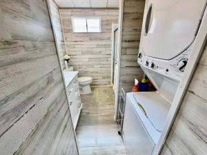 Coastal Bright 2 Bedroom 1 Bath Vacation Home On Nettles Island Resort N1034