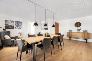 8818-Hvide-Sande-Troldbjergvej-4-1-sal