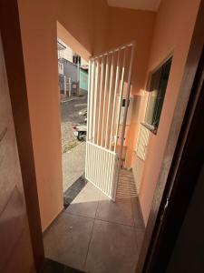 Casa a um Quarteirão do Santuário com garagem RECEPÇÃO 24 HORAS