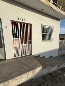 Casa a um Quarteirão do Santuário com garagem RECEPÇÃO 24 HORAS