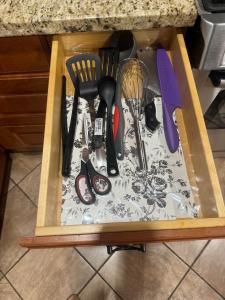 Dunbar Guest Home close downtown Vancouver, UBC and store