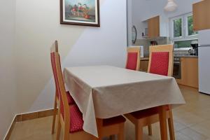 Apartments with parking space Barbat, Rab - 24215