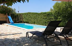 Two-Bedroom Holiday Home In Sibenik