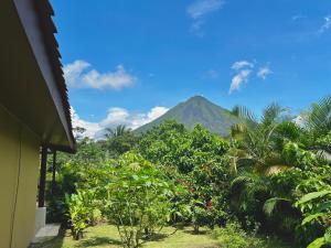 Villa con las mejores vistas al volcán Arenal para 4 huéspedes