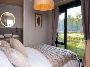 Vacation House in Tournai Award-Winning Park