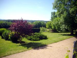 Maisons de vacances Holiday Home in Teilhet near Chateau Rocher : photos des chambres