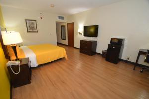 Golden Hotel and Conference Center