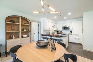 Greystone Lodge 220 by Outpost Whistler