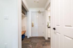 Greystone Lodge 220 by Outpost Whistler
