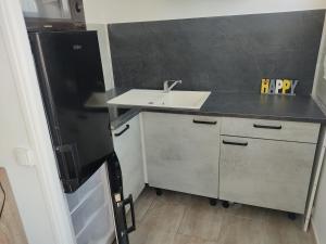 Studio rénové centre Gruissan - 2 pers, parking privé - FR-1-796-92
