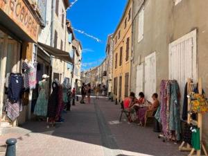 Studio rénové centre Gruissan - 2 pers, parking privé - FR-1-796-92