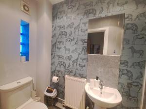 Delightful double room in home
