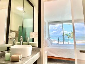 Departamento vacacional frente al mar