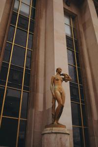 Luxury 2-Bedroom Beachfront Apartment - Altara Suites