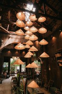 Luxury 2-Bedroom Beachfront Apartment - Altara Suites