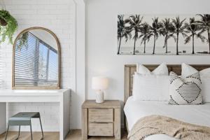 LOCATION, LOCATION! Walk to anywhere!