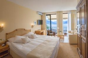 Comfort Double with Lake View room in Boutique Hotel La Rocca