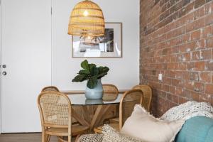 LOCATION, LOCATION! Walk to anywhere!