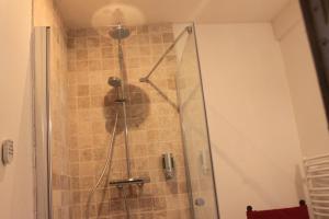 B&B / Chambres d'hotes Cellier de l'abbaye - L'Ermitage : photos des chambres