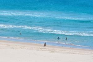 LOCATION, LOCATION! Walk to anywhere!