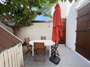 T3 Rénové RDC, 4P, Animaux OK, Parking, 400m Plage - FR-1-799-61