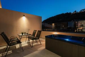 La Vue, Suites For Living