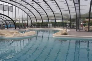 Campings Camping des Roses : photos des chambres