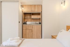 La Vue, Suites For Living