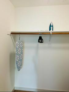 Chic Hollywood Dream Large Studio