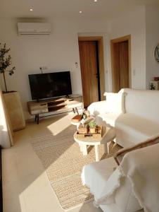 Emarmene Peaceful Agrotourism Retreat with Sea & Mountain Views