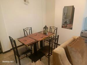 The lovely two bedroom apartment with swimming pool ,gym andmodern facilities in kilimani