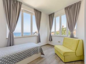 Apartment Marcela - Deluxe Two Bedroom Apartment with Terrace and Sea View