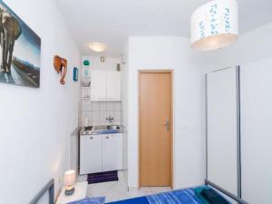 Apartments Ammos - Studio Apartment with Shared Terrace and Sea View