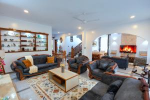 3 Bedroom Maisonnete