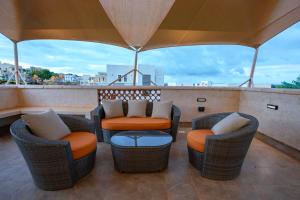 3 Bedroom Maisonnete