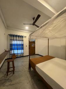 Lunora Beach Home
