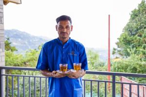 SaffronStays The Mountain Escape