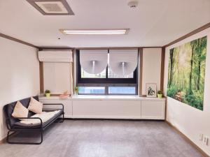 Healing Space Just 3 Min from Myeonghak St