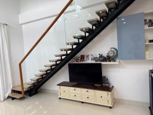 BMT near the Airport Homestay