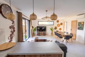 Villa le Jas de Bali - 4chambres - Piscine et parking privé