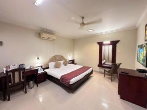 Hotel Sabari Park
